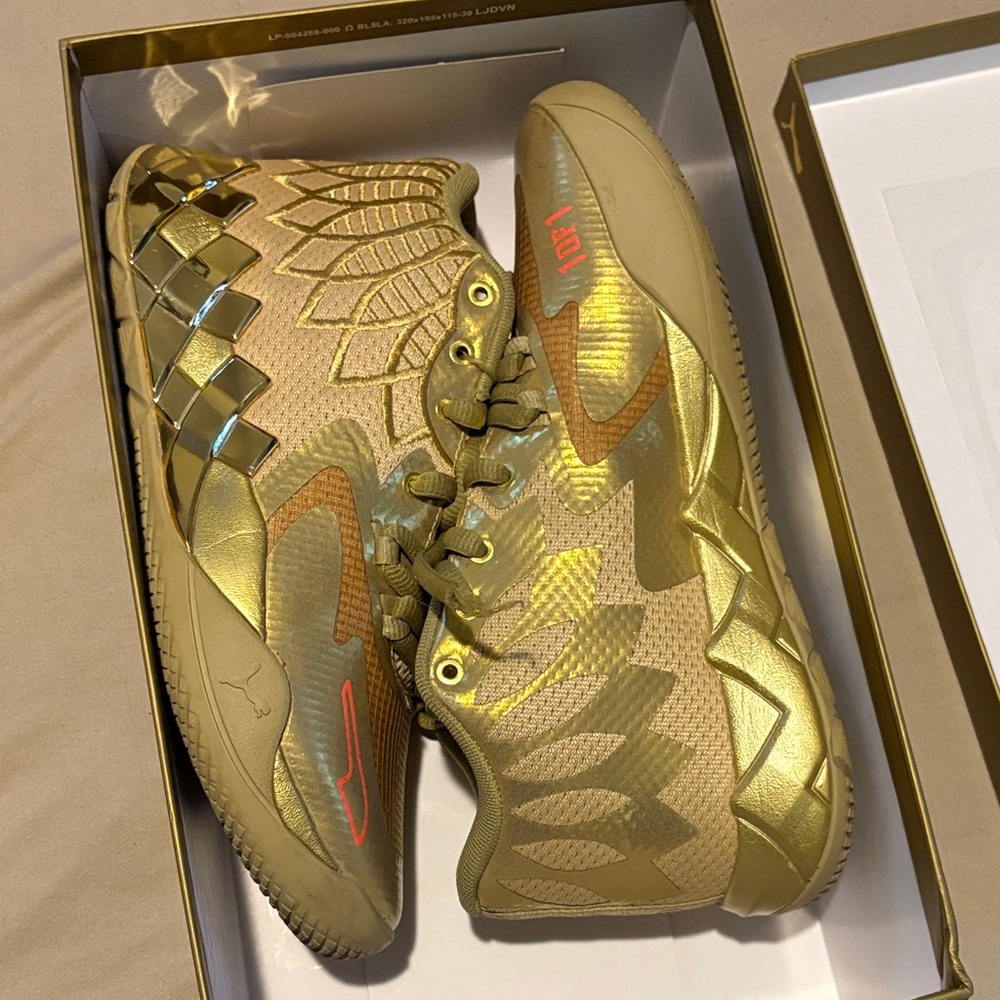 Luxurious Gold Men's Athletic Shoes